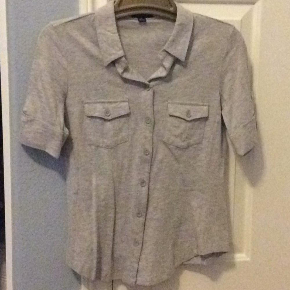 Gray pocket t-shirt
